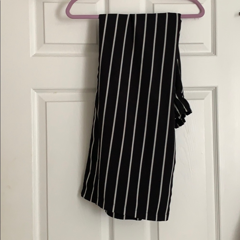 Black white stripped pants high waisted